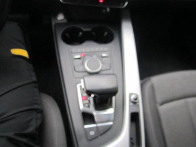 Audi A4 Avant 30 TDI (13)