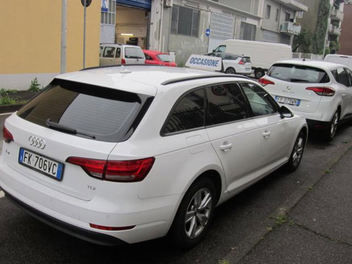 Audi A4 Avant 30 TDI (3)