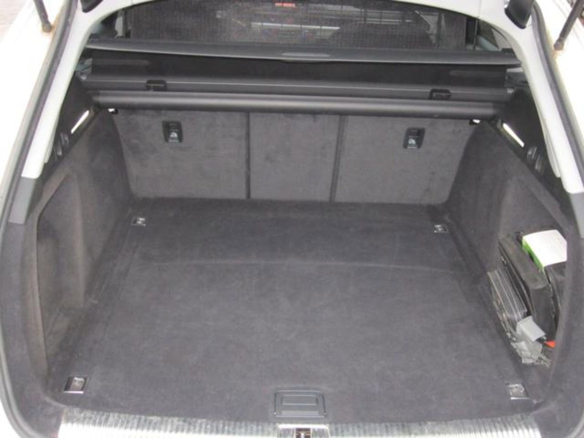 Audi A4 Avant 30 TDI (5)