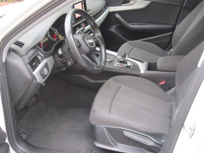 Audi A4 Avant 30 TDI (7)