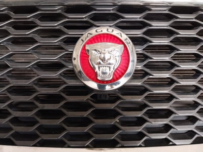Jaguar E-Pace 2.0D 150 CV R-Dynamic S (14)