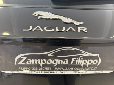 Jaguar E-Pace 2.0D 150 CV R-Dynamic S (17)