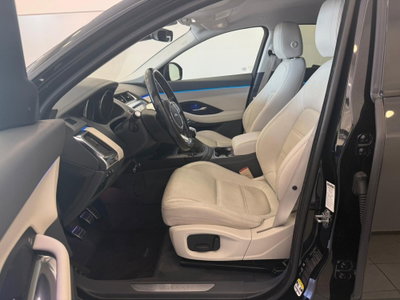 Jaguar E-Pace 2.0D 150 CV R-Dynamic S (18)