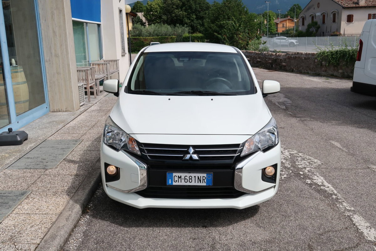 Mitsubishi Space Star 1.2 Intense SDA (2)