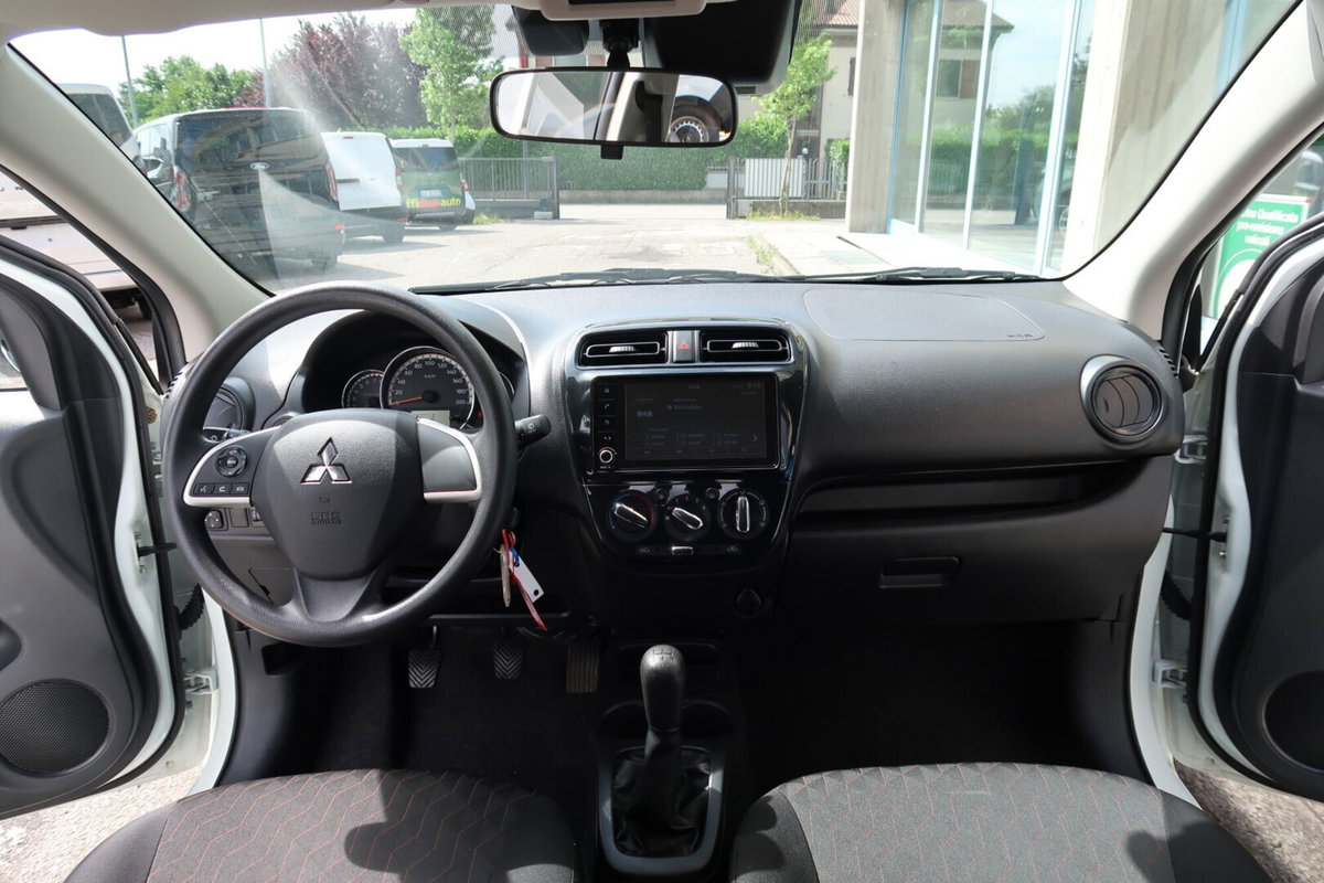 Mitsubishi Space Star 1.2 Intense SDA (7)