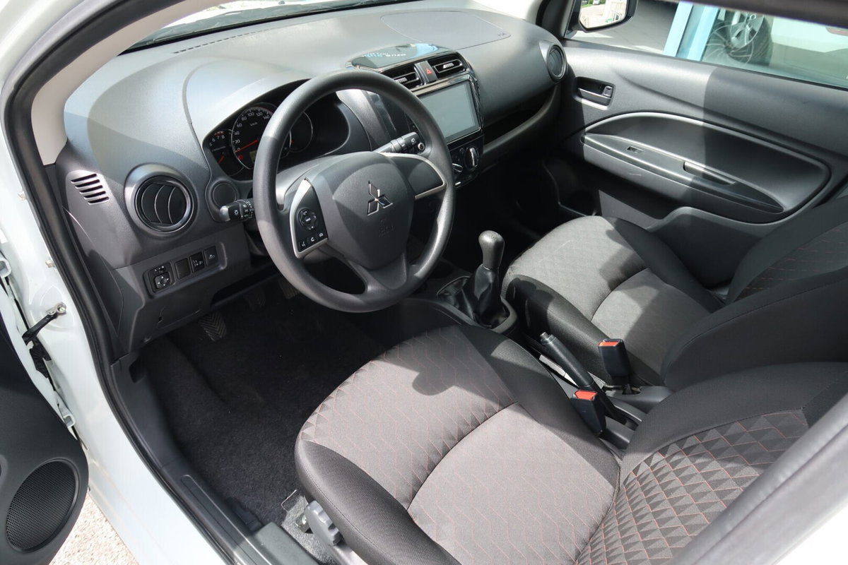 Mitsubishi Space Star 1.2 Intense SDA (8)
