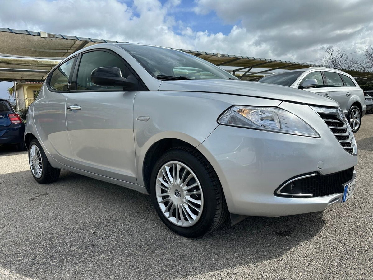 Lancia Ypsilon 1.3 MJT 16V 95 CV 5 porte S&S Gold