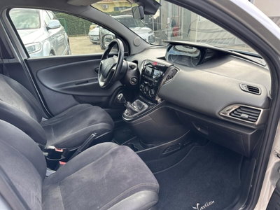 Lancia Ypsilon 1.3 MJT 16V 95 CV 5 porte S&S Gold (16)