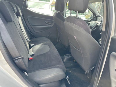 Lancia Ypsilon 1.3 MJT 16V 95 CV 5 porte S&S Gold (18)
