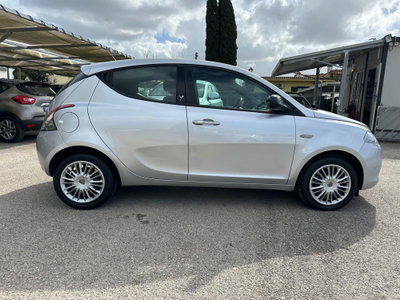 Lancia Ypsilon 1.3 MJT 16V 95 CV 5 porte S&S Gold (3)