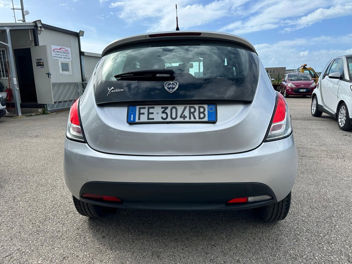 Lancia Ypsilon 1.3 MJT 16V 95 CV 5 porte S&S Gold (6)
