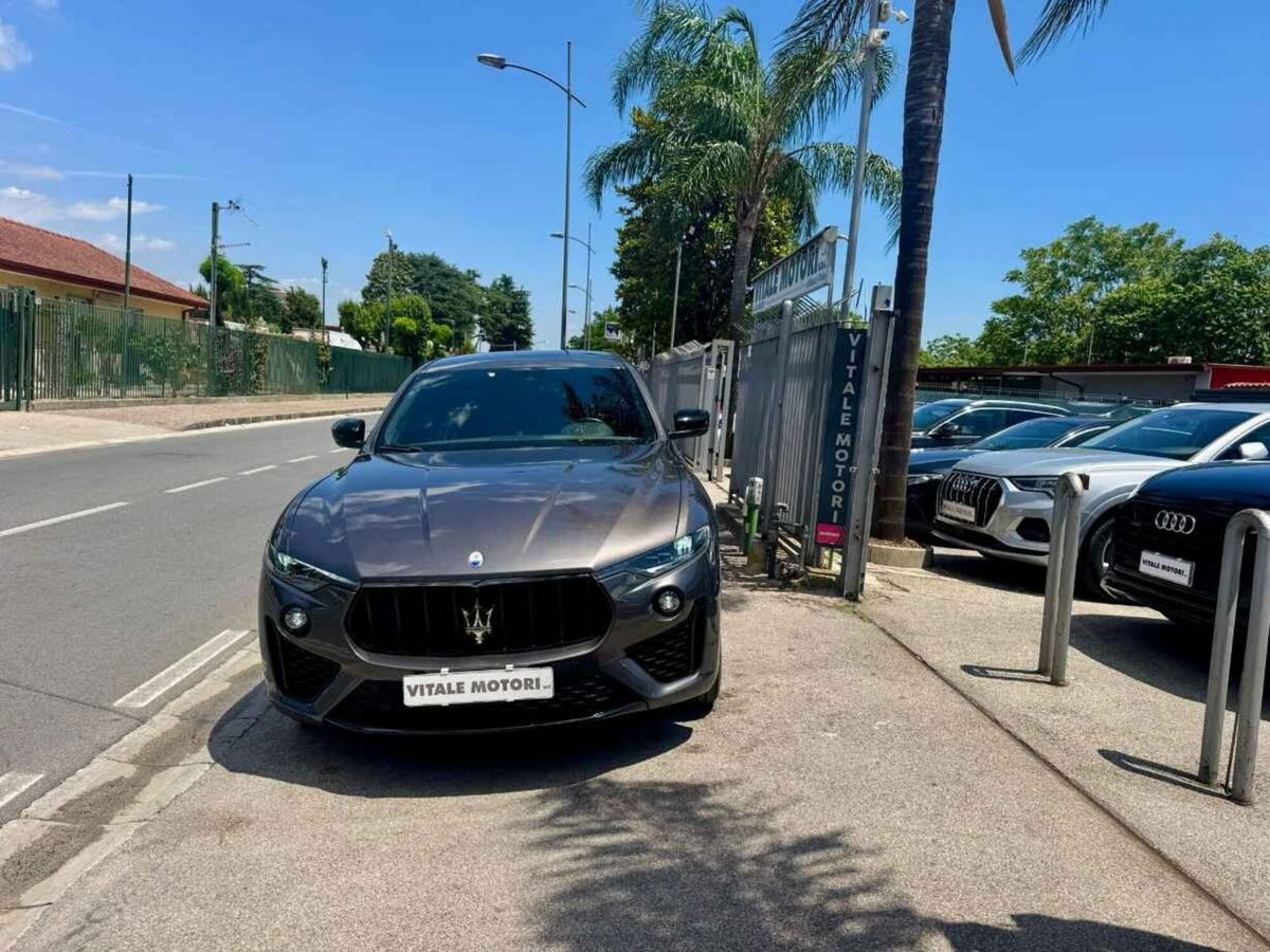 Maserati Levante Levante MHEV 330 CV AWD GT (2)