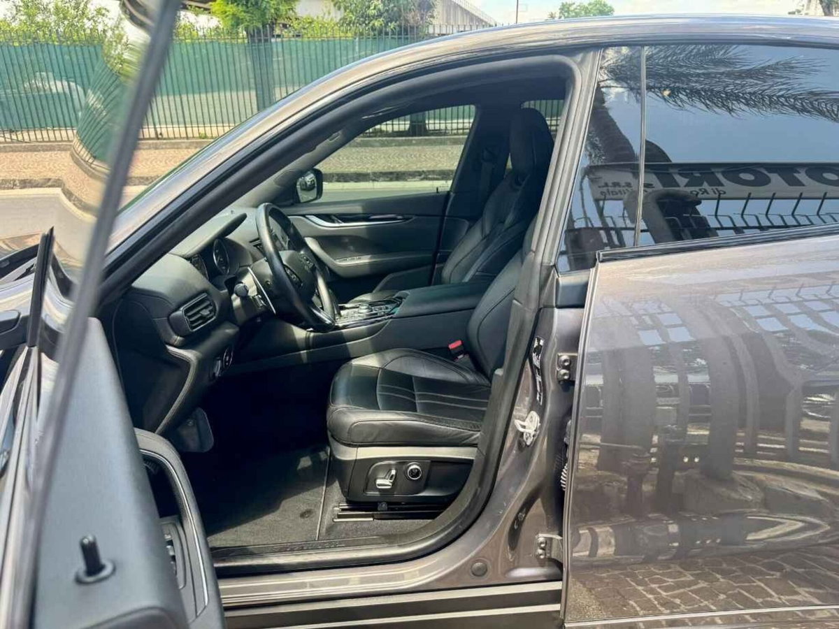 Maserati Levante Levante MHEV 330 CV AWD GT (20)