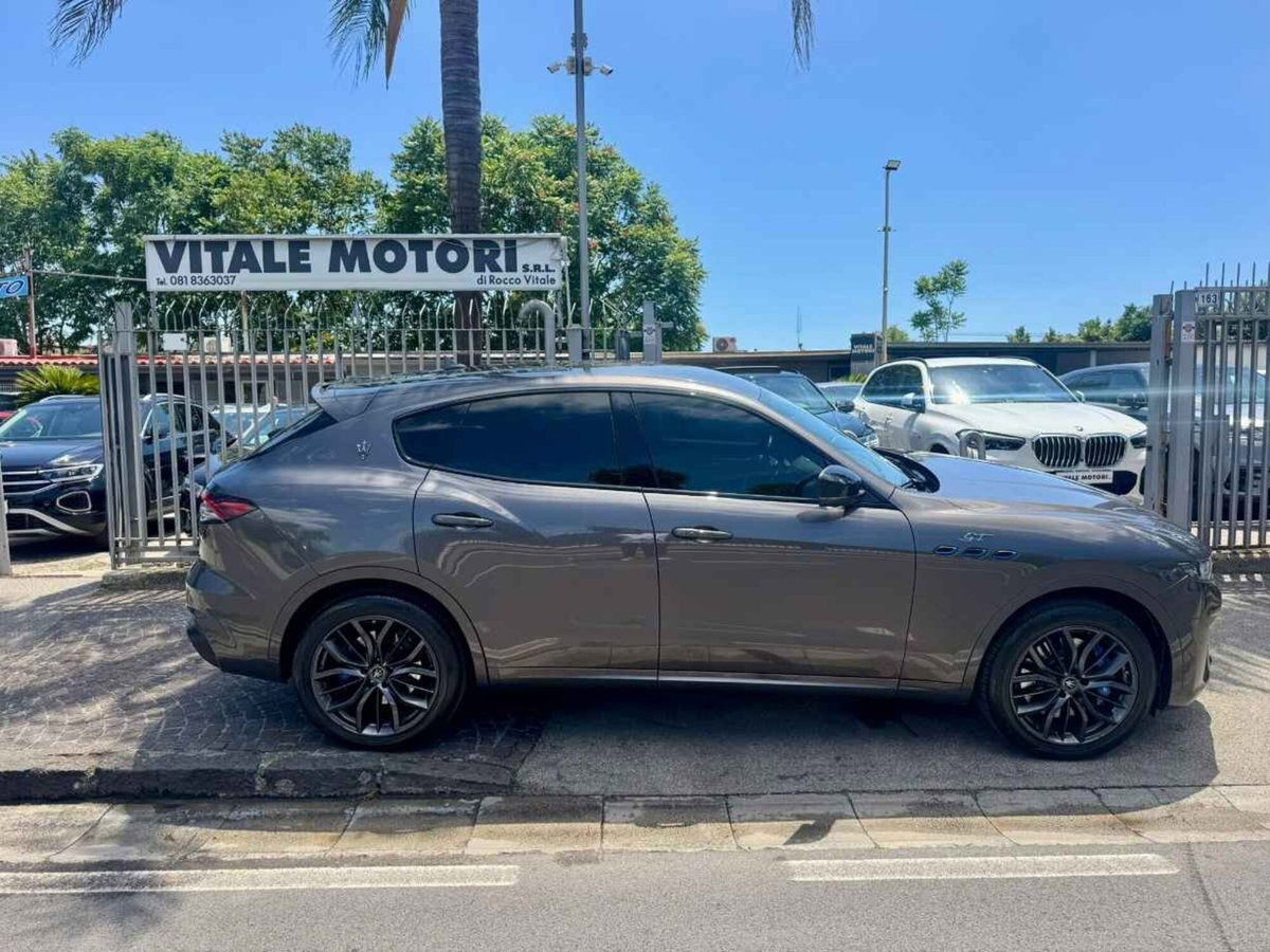 Maserati Levante Levante MHEV 330 CV AWD GT (9)
