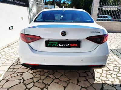 Alfa Romeo Giulia 2.2 Turbodiesel 150 CV (6)