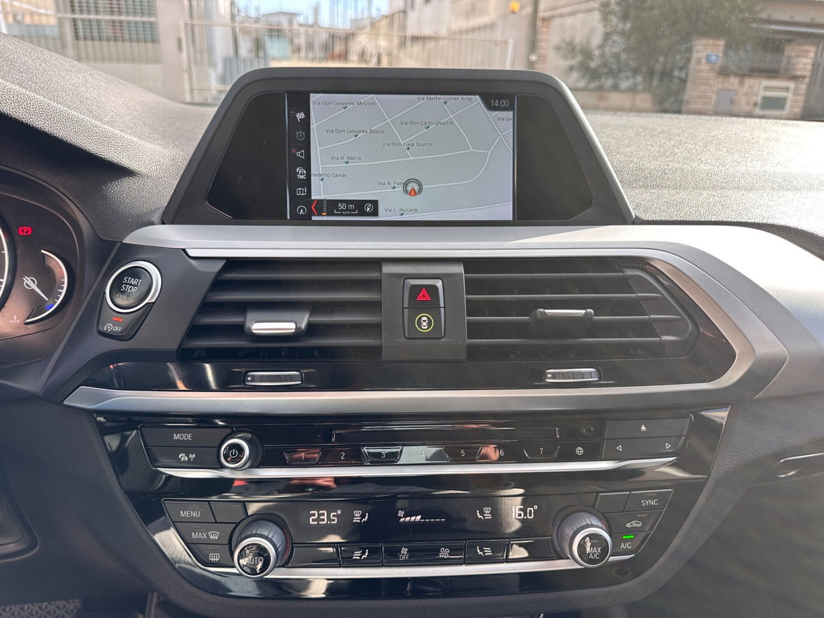 BMW X4 xDrive20d Business Advantage (11)
