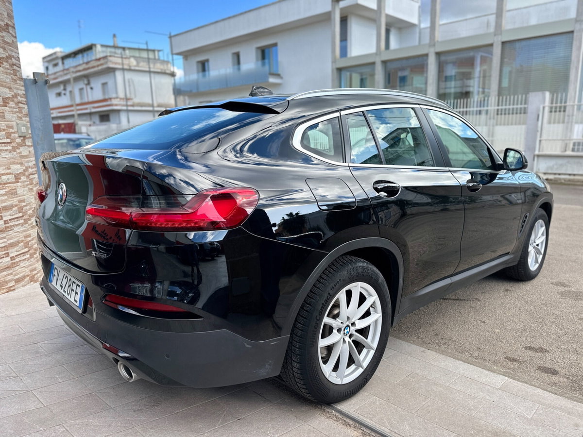 BMW X4 xDrive20d Business Advantage (4)