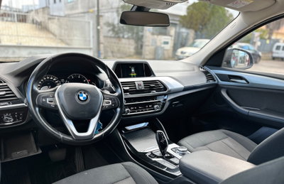 BMW X4 xDrive20d Business Advantage (8)