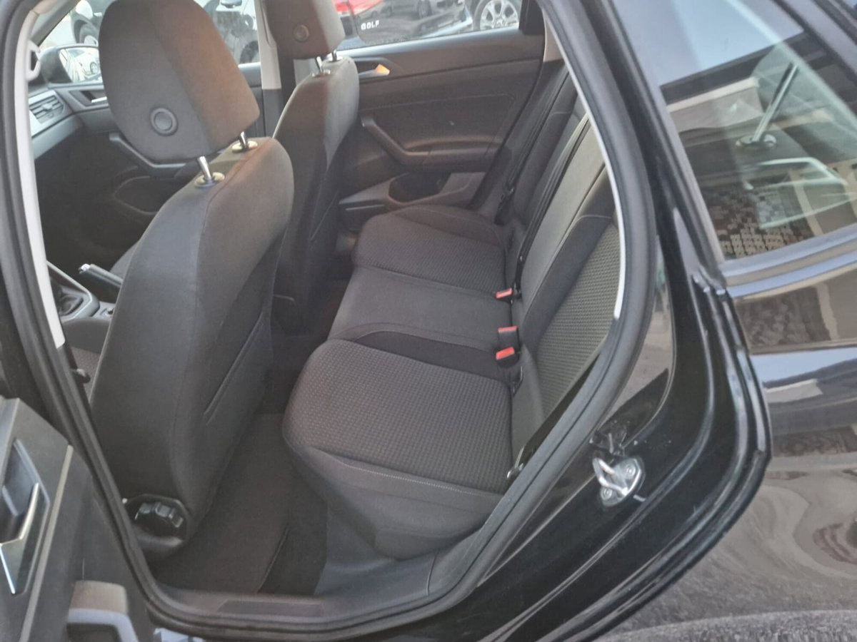 Volkswagen Polo 1.6 TDI 95 CV DSG 5p. Highline BlueMotion Tech. (11)