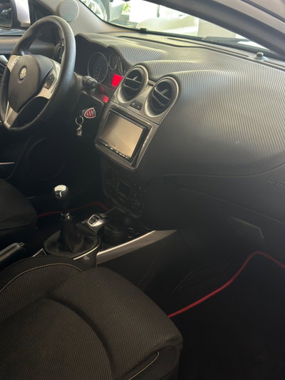 Alfa Romeo MiTo 1.4 T 120 CV GPL Distinctive (10)