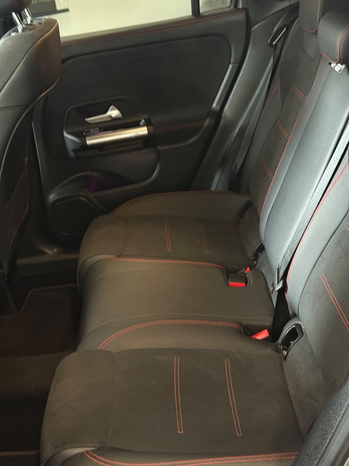 Mercedes-Benz GLA SUV 200 d AMG Line Premium Plus 4matic auto (10)