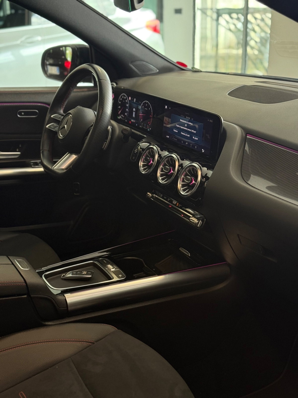 Mercedes-Benz GLA SUV 200 d AMG Line Premium Plus 4matic auto (15)