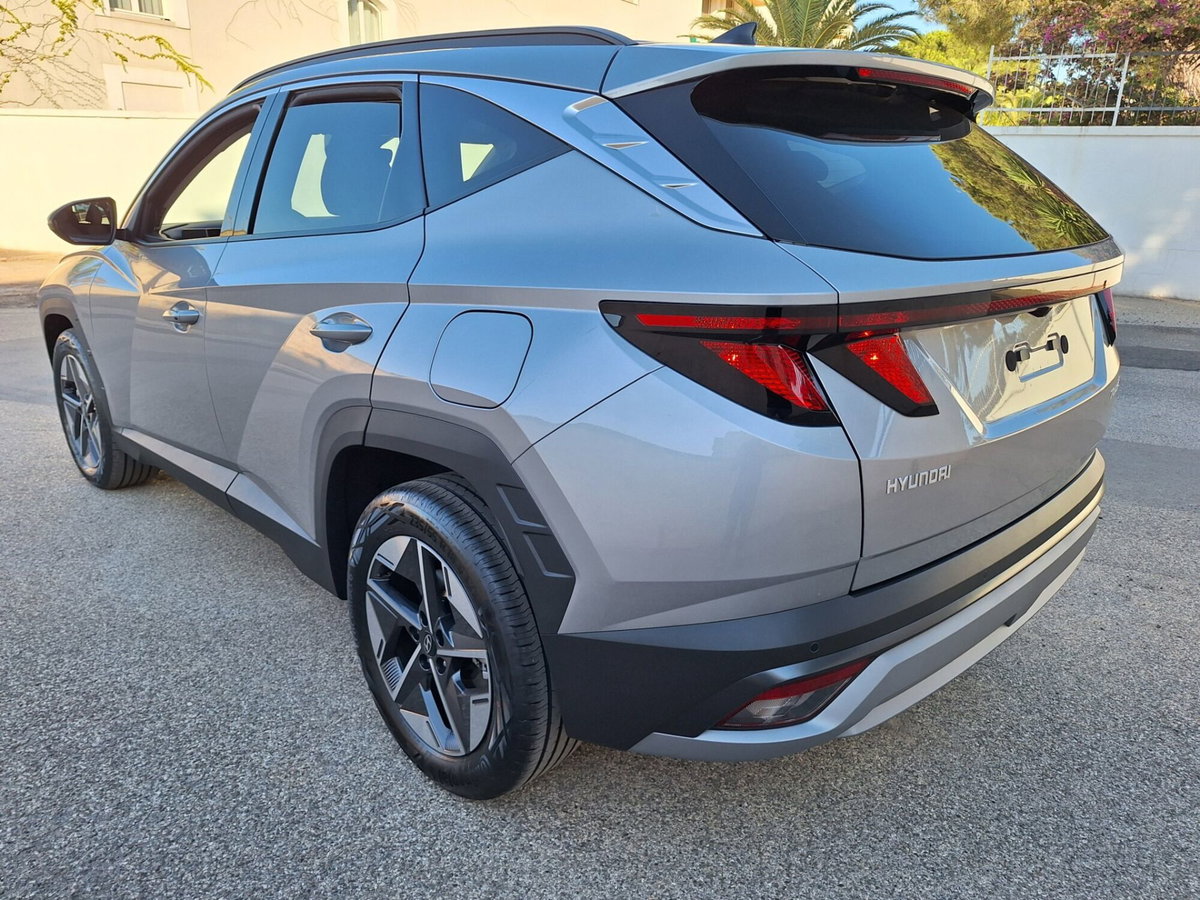Hyundai Tucson 1.6 hev Xtech 2wd 239cv auto (8)