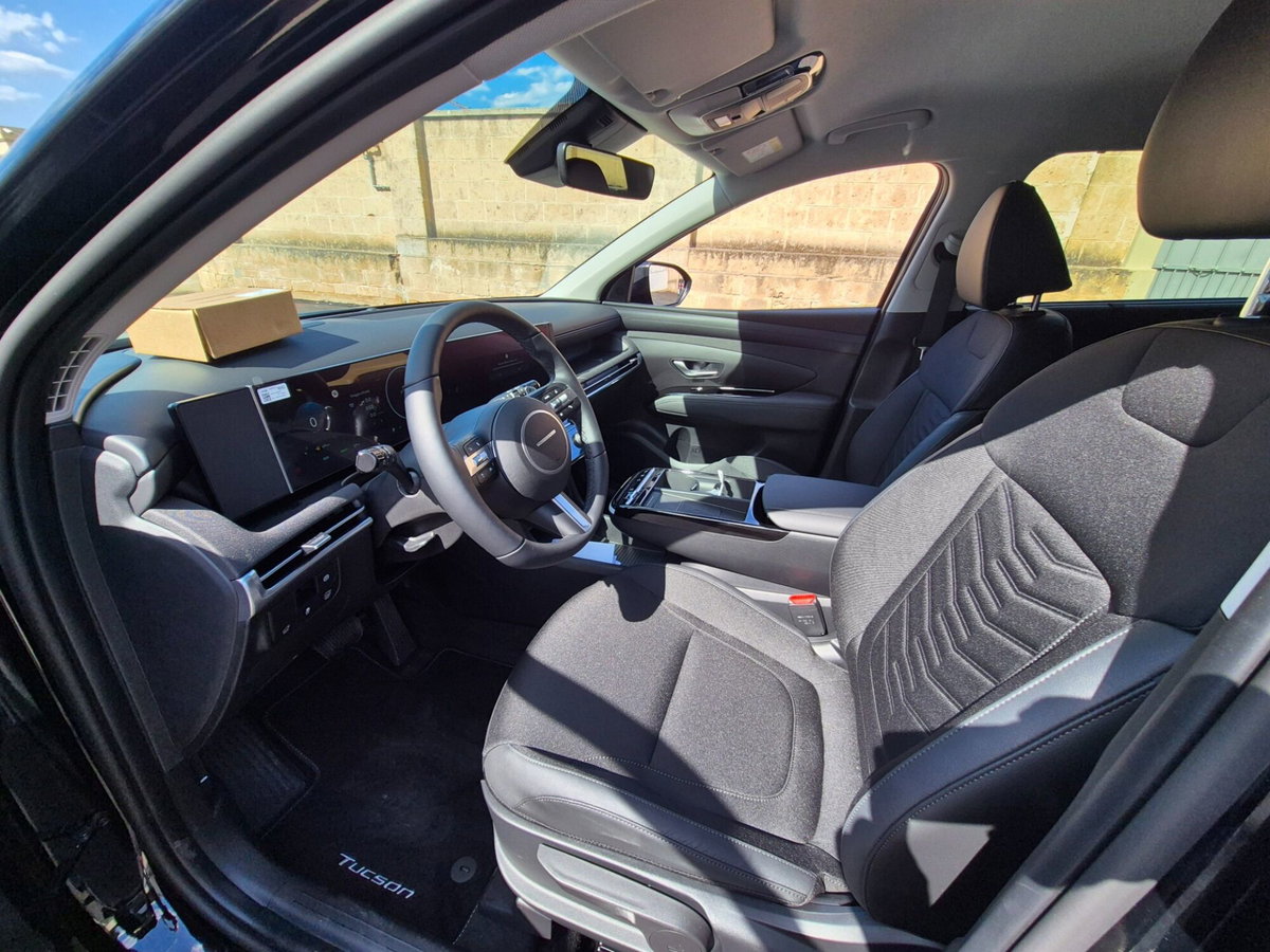 Hyundai Tucson 1.6 hev Exellence 4wd 239cv auto (13)