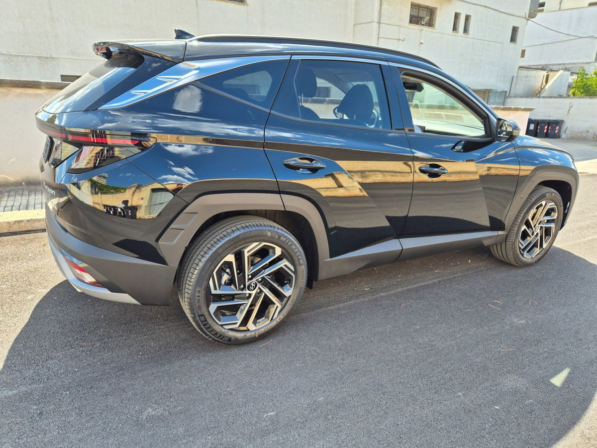 Hyundai Tucson 1.6 hev Exellence 4wd 239cv auto (7)