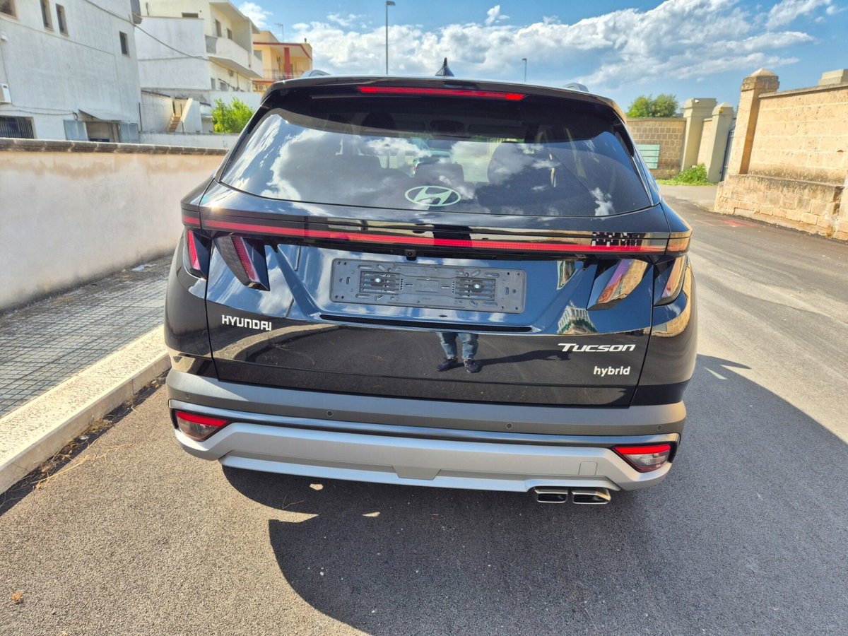 Hyundai Tucson 1.6 hev Exellence 4wd 239cv auto (9)