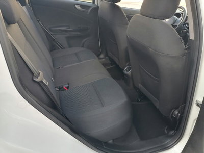 Alfa Romeo Giulietta 1.6 JTDm-2 Exclusive (12)