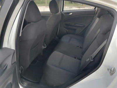 Alfa Romeo Giulietta 1.6 JTDm-2 Exclusive (13)