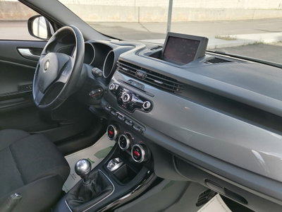 Alfa Romeo Giulietta 1.6 JTDm-2 Exclusive (17)