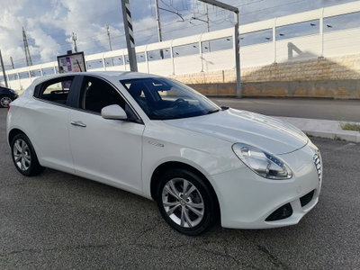 Alfa Romeo Giulietta 1.6 JTDm-2 Exclusive (4)