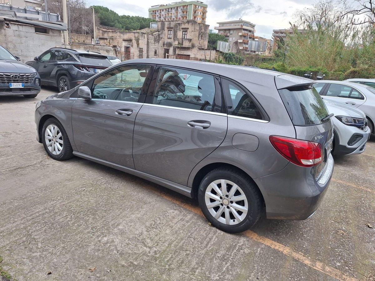 Mercedes-Benz Classe B 180 d Executive (12)