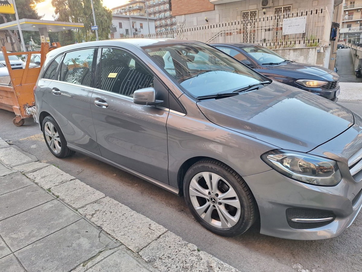 Mercedes-Benz Classe B 180 d Executive (3)