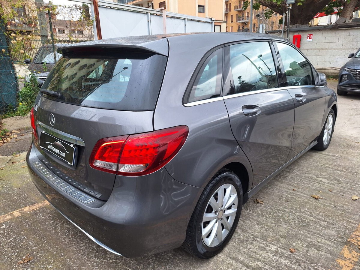 Mercedes-Benz Classe B 180 d Executive (7)