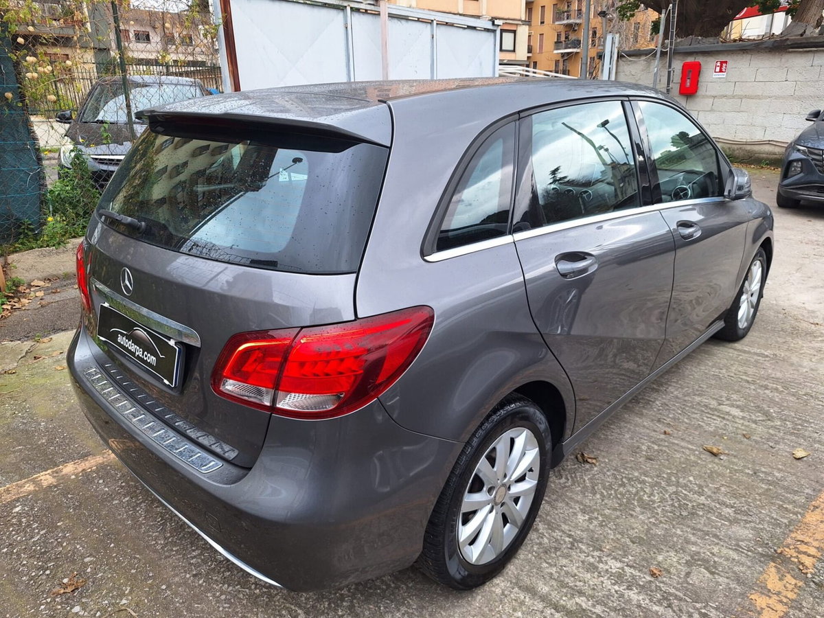 Mercedes-Benz Classe B 180 d Executive (9)