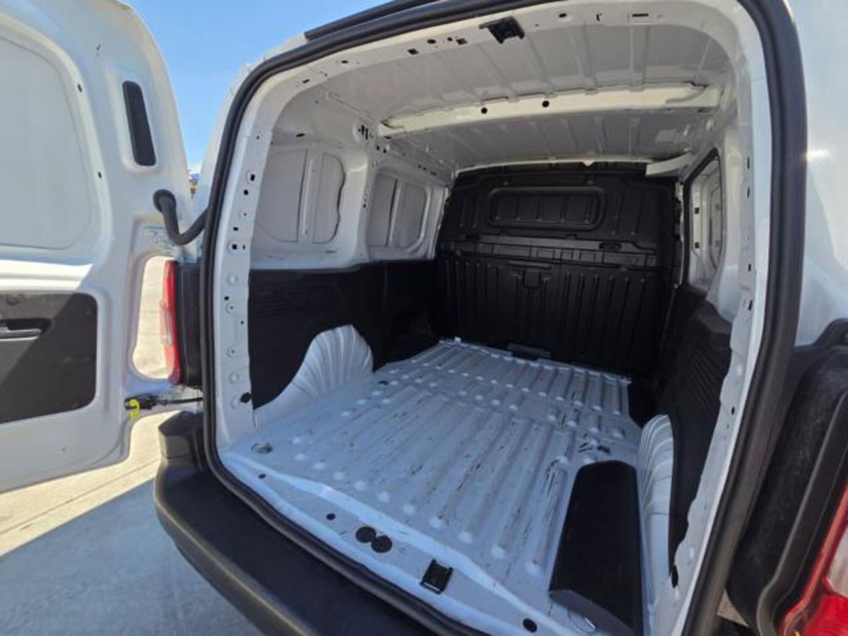Opel Combo Furgone Cargo 1.5 Diesel 100CV PC 650kg Edition (15)