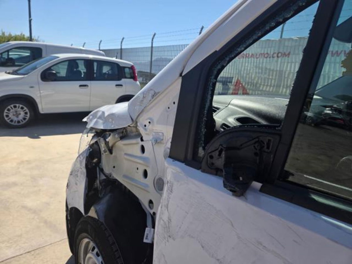 Opel Combo Furgone Cargo 1.5 Diesel 100CV PC 650kg Edition (20)