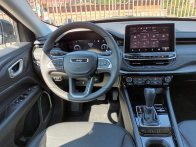 Jeep Compass 1.5 turbo t4 mhev Summit 2wd 130cv dct (9)