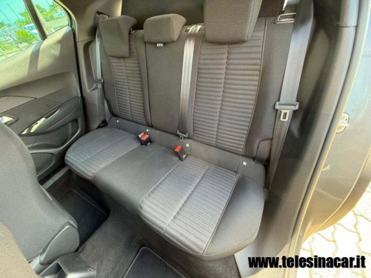 Peugeot 2008 PureTech 100 S&S Active Pack (14)