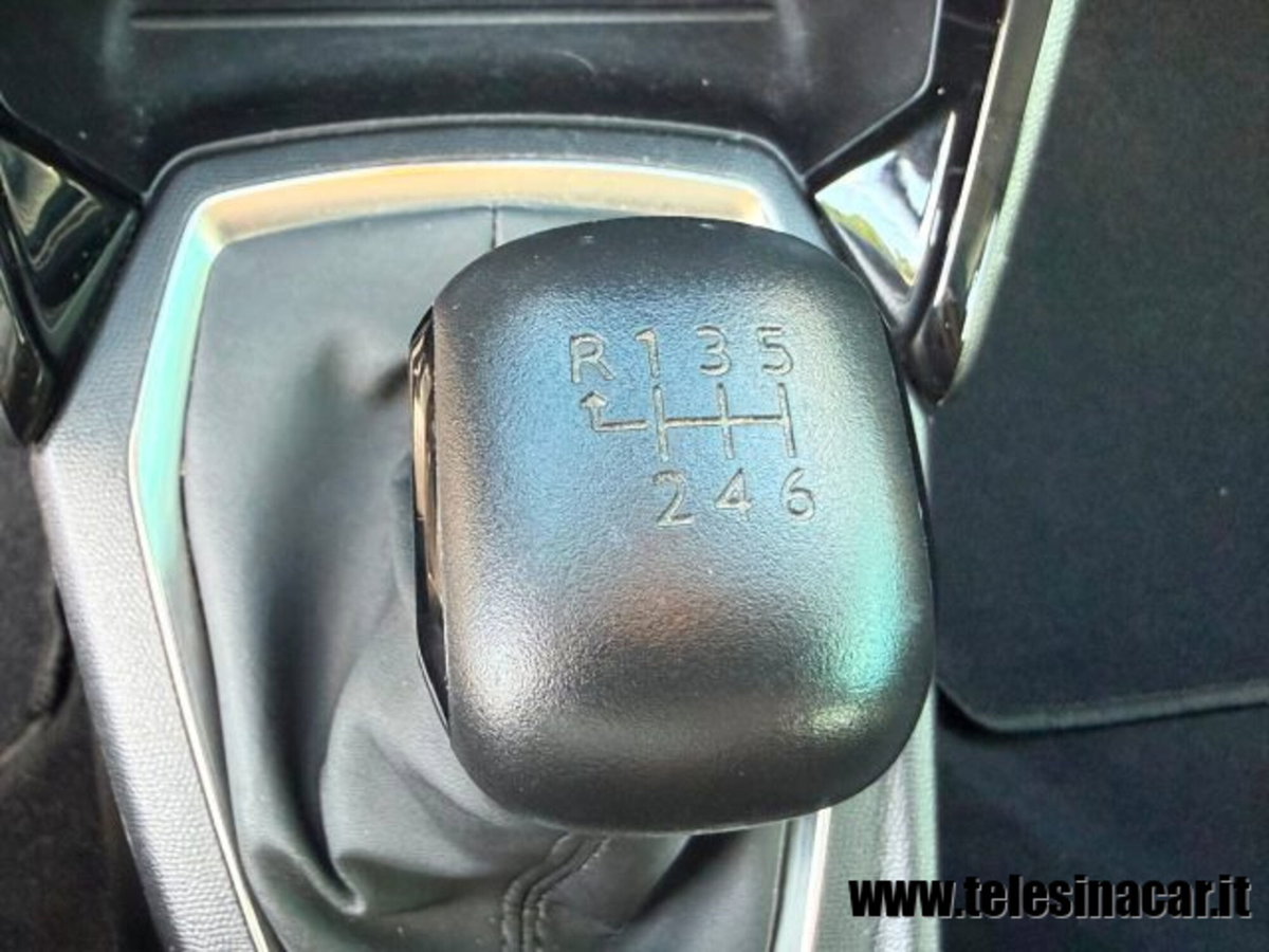 Peugeot 2008 PureTech 100 S&S Active Pack (17)