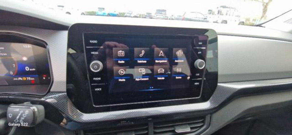 Volkswagen T-Cross 1.0 TSI Style BMT (6)