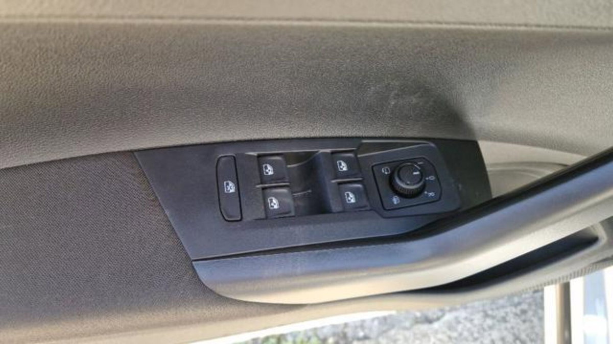 Volkswagen Taigo 1.0 tsi Edition 95cv (7)