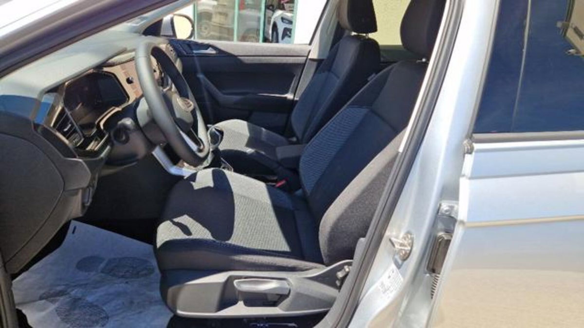 Volkswagen Taigo 1.0 tsi Edition 95cv (8)
