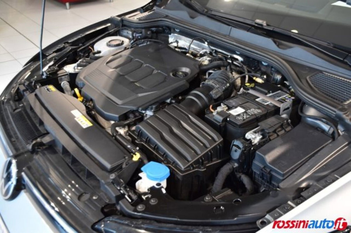 Volkswagen Golf Variant 2.0 TDI SCR DSG Life (15)
