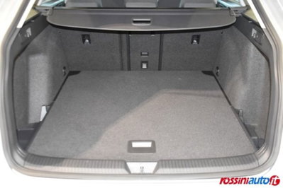 Volkswagen Golf Variant 2.0 TDI SCR DSG Life (16)