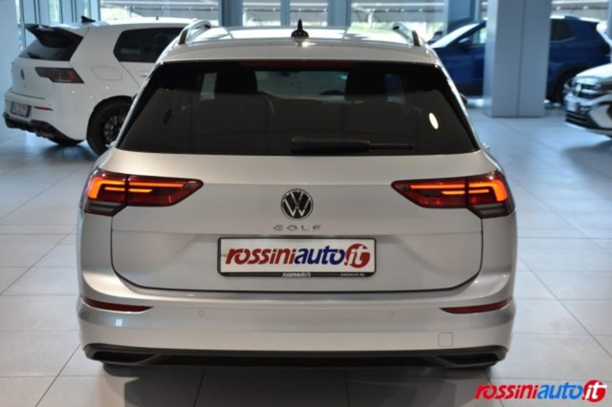Volkswagen Golf Variant 2.0 TDI SCR DSG Life (4)