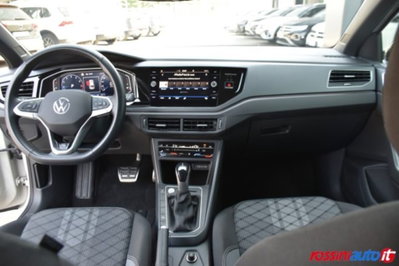 Volkswagen Taigo 1.0 tsi R-Line 115cv (11)